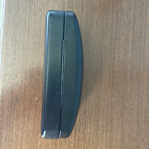 Authentic coach sunglasses case - Picture 4 of 4